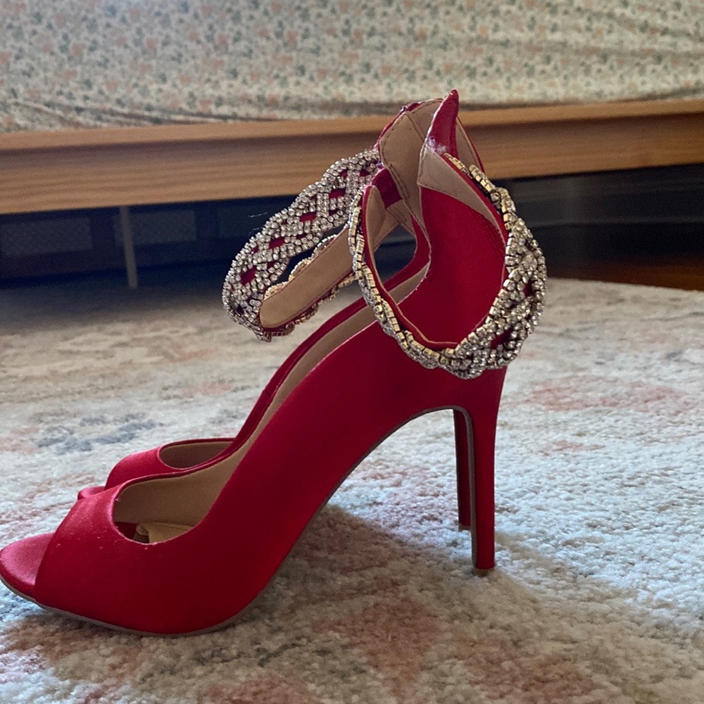 Badgley Mischka red heels